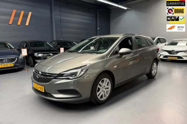 Opel Astra Sports Tourer (2019) thumbnail 2