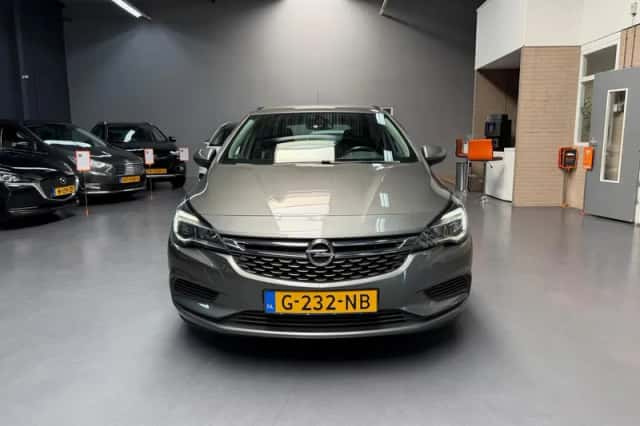 Opel Astra Sports Tourer (2019) thumbnail 3