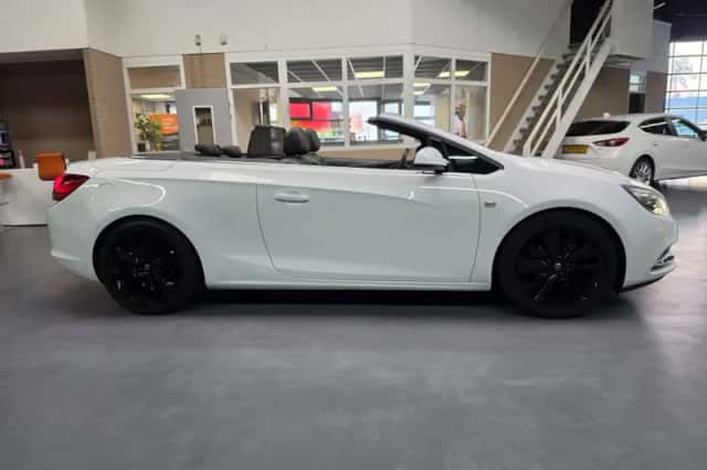 Opel Cascada (2014) thumbnail 5