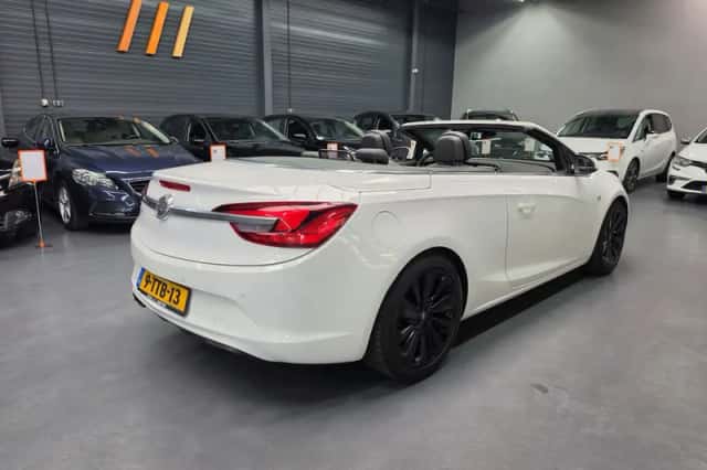 Opel Cascada (2014) thumbnail 6