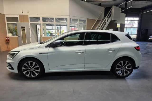 Renault Mégane (2021) thumbnail 6