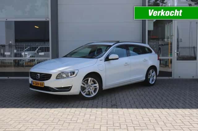 Volvo V60 (2013) thumbnail 1