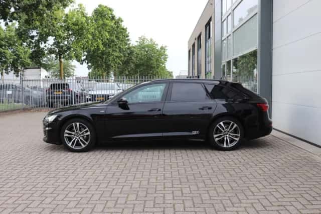 Audi A6 (2023) thumbnail 4
