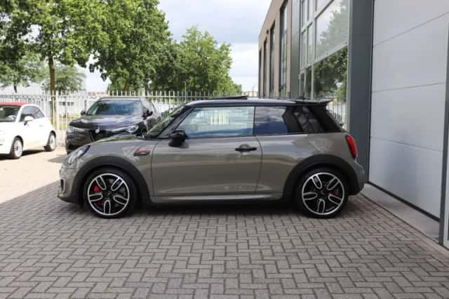 MINI John Cooper Works (2020) thumbnail 4