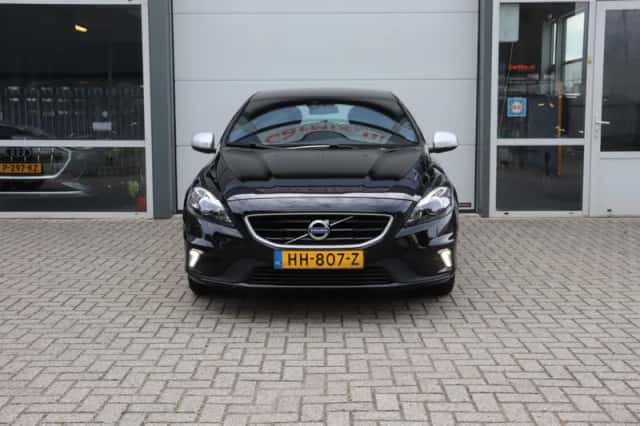 Volvo V40 (2015) thumbnail 6