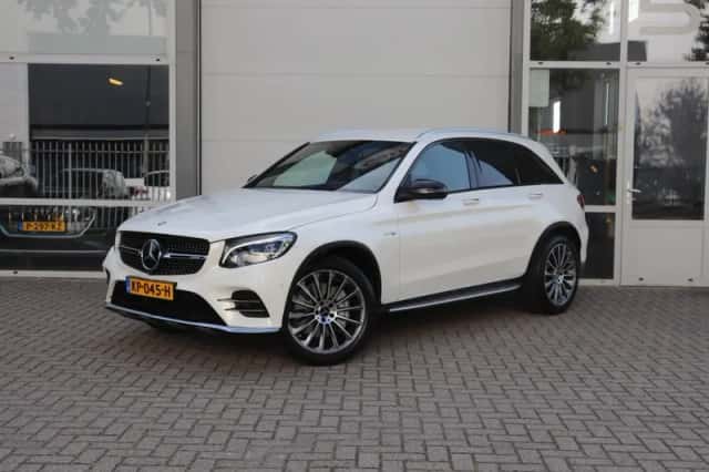 Mercedes-Benz GLC-Klasse (2016) thumbnail 1
