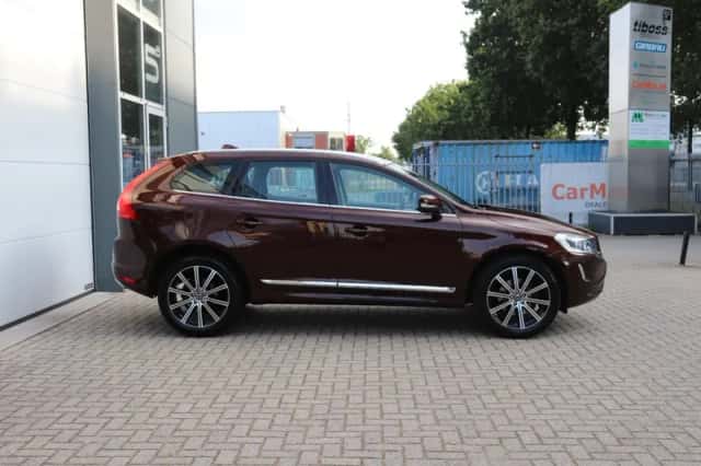 Volvo XC60 (2014) thumbnail 5