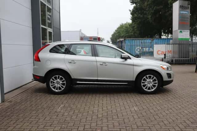 Volvo XC60 (2009) thumbnail 5