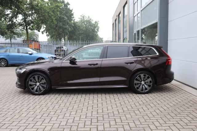 Volvo V60 (2019) thumbnail 4