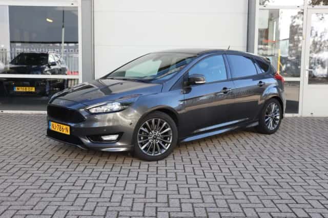 Ford Focus (2017) thumbnail 1