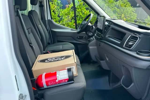 Ford E-Transit (2025) thumbnail 6