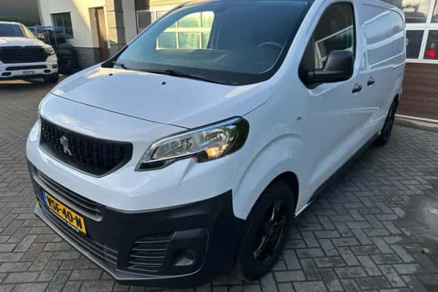 Peugeot Expert (2022) thumbnail 1