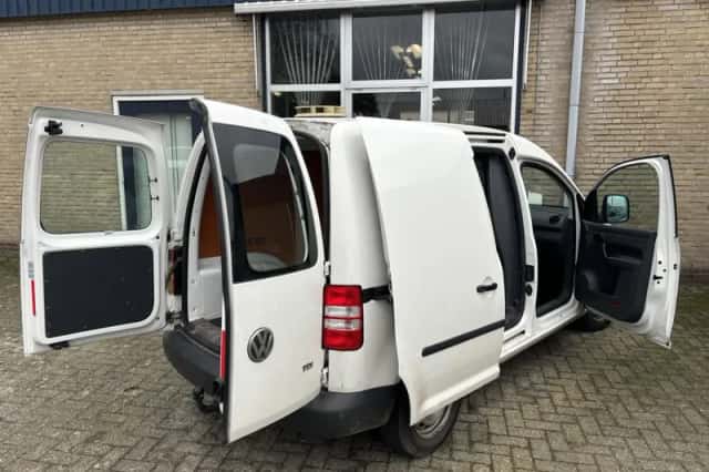 Volkswagen Caddy (2011) thumbnail 6