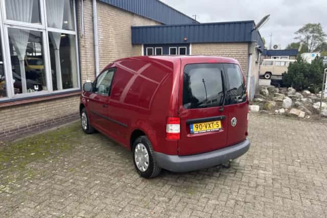 Volkswagen Caddy (2009) thumbnail 3