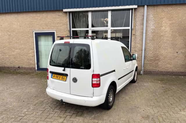 Volkswagen Caddy (2011) thumbnail 4