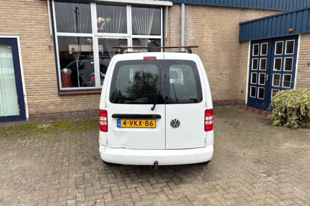 Volkswagen Caddy (2011) thumbnail 5