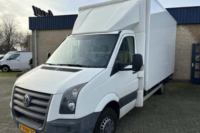 Volkswagen Crafter (2010) thumbnail 1