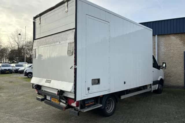 Volkswagen Crafter (2010) thumbnail 4