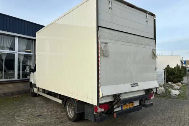 Volkswagen Crafter (2010) thumbnail 6