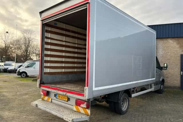 Volkswagen Crafter (2007) thumbnail 4