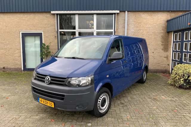 Volkswagen Transporter (2012) thumbnail 1