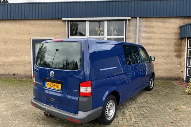Volkswagen Transporter (2012) thumbnail 4