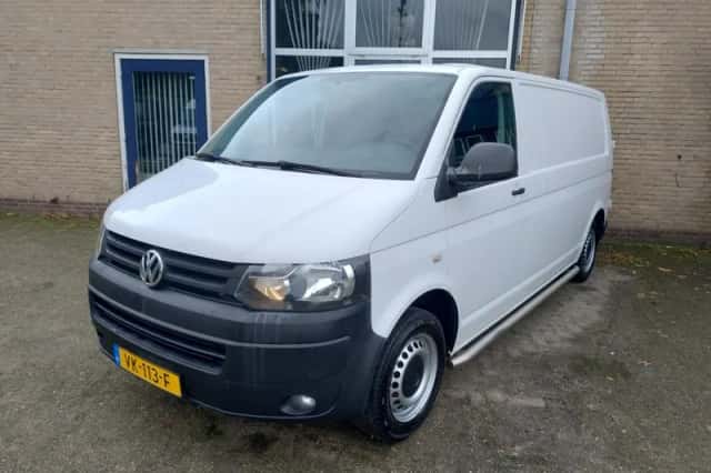 Volkswagen Transporter (2014) thumbnail 1