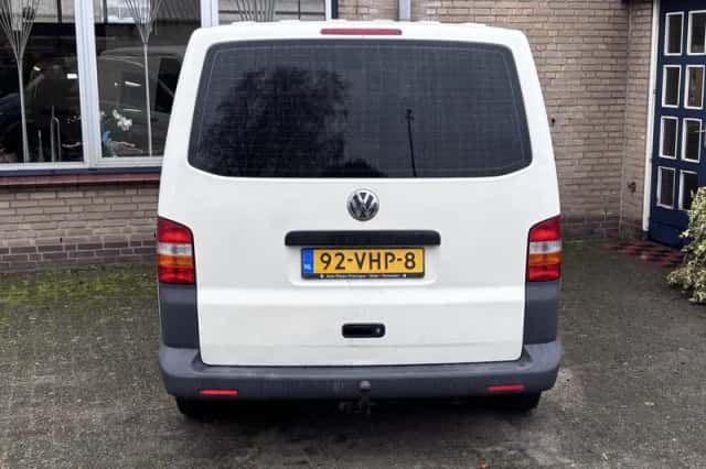 Volkswagen Transporter (2007) thumbnail 5