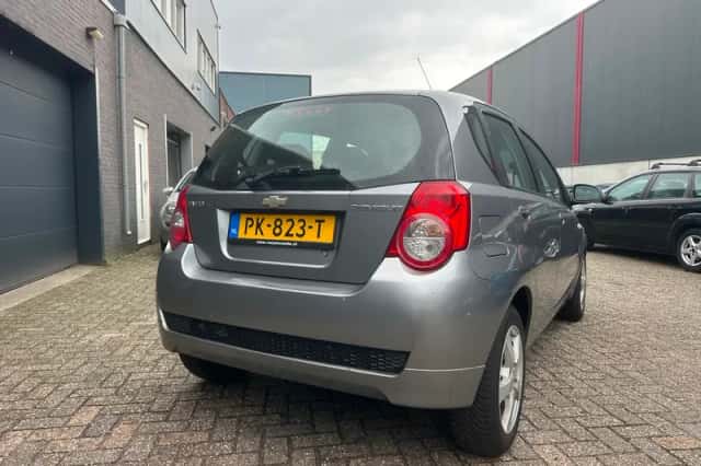 Chevrolet Aveo (2009) thumbnail 5