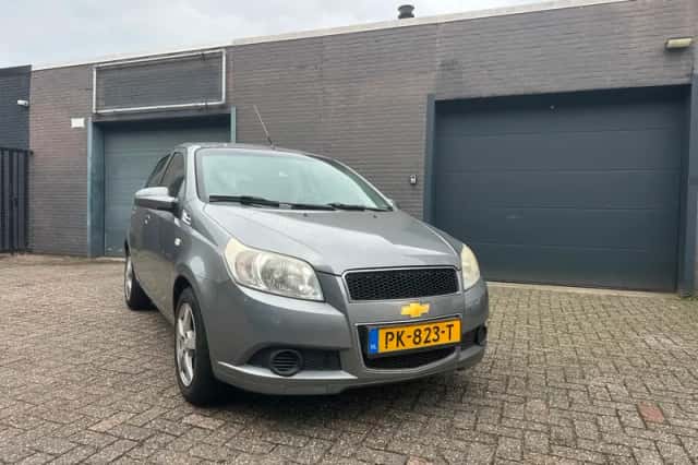 Chevrolet Aveo (2009) thumbnail 6