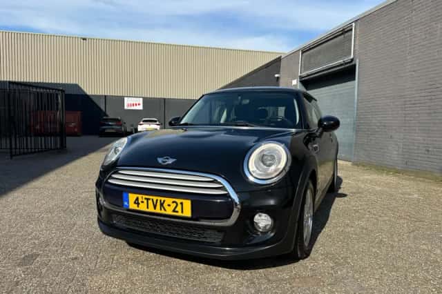 MINI Cooper (2014) thumbnail 1