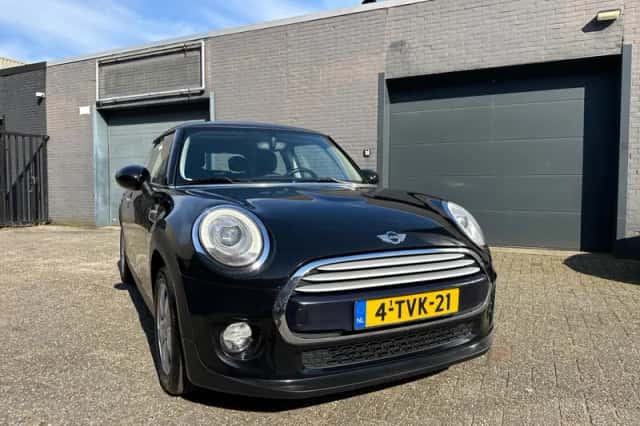 MINI Cooper (2014) thumbnail 6