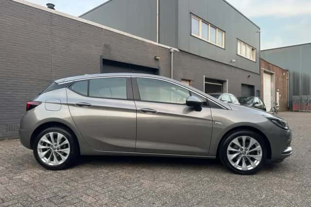 Opel Astra (2017) thumbnail 4