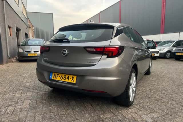 Opel Astra (2017) thumbnail 5