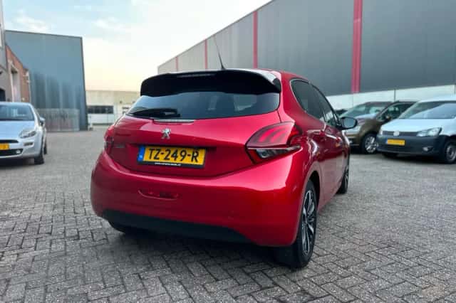 Peugeot 208 (2018) thumbnail 5