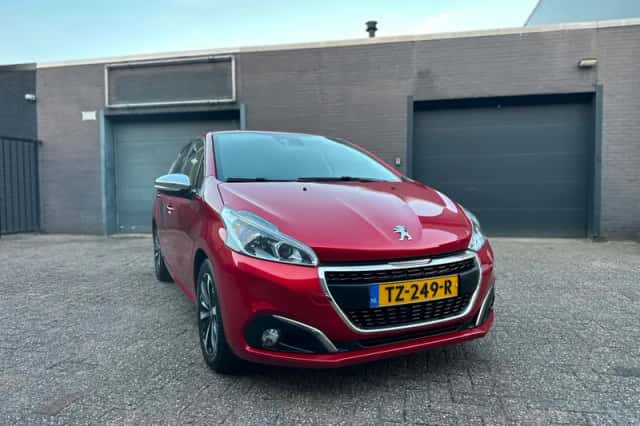 Peugeot 208 (2018) thumbnail 6
