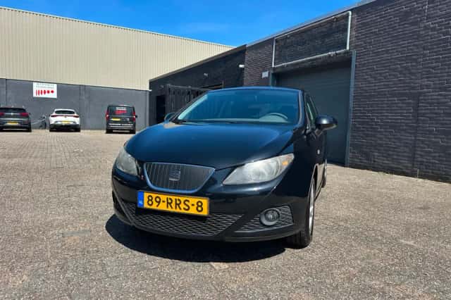SEAT Ibiza (2011) thumbnail 1