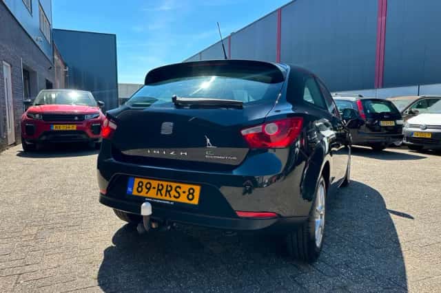 SEAT Ibiza (2011) thumbnail 5