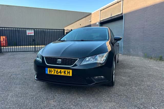 SEAT Leon (2016) thumbnail 1