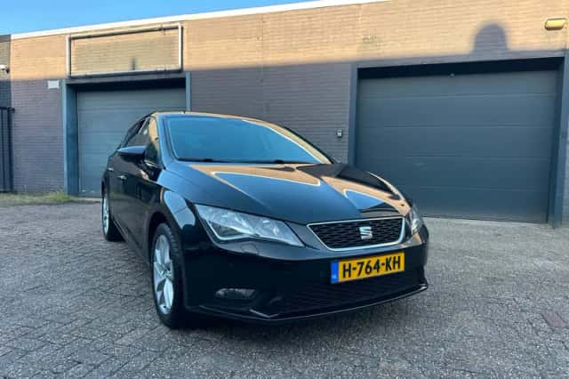SEAT Leon (2016) thumbnail 6