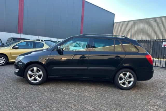 Škoda Fabia (2010) thumbnail 2