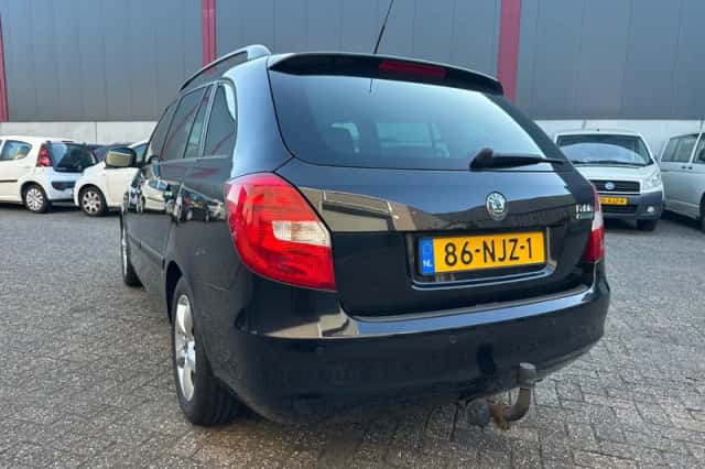 Škoda Fabia (2010) thumbnail 3