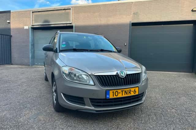 Škoda Fabia (2012) thumbnail 6