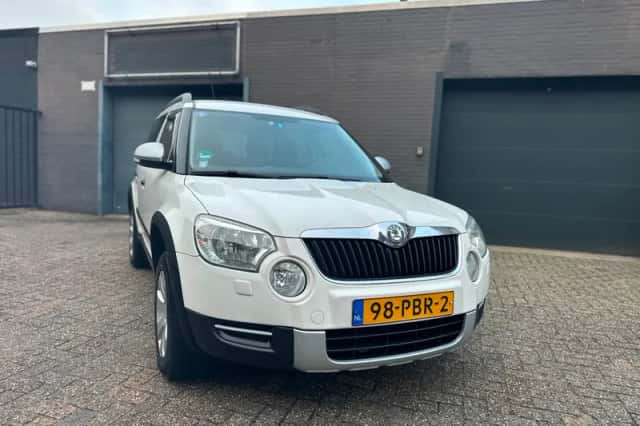 Škoda Yeti (2011) thumbnail 6