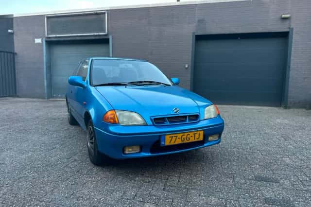 Suzuki Swift (2000) thumbnail 6