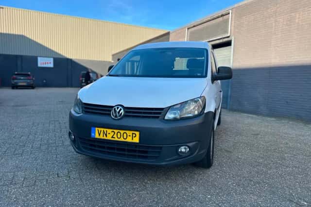 Volkswagen Caddy (2015) thumbnail 1