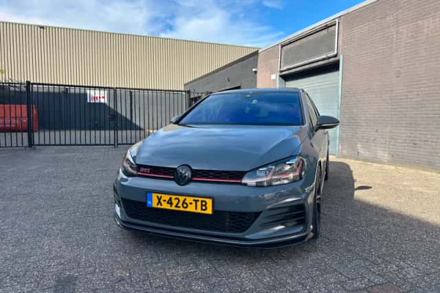 Volkswagen Golf (2019) thumbnail 1