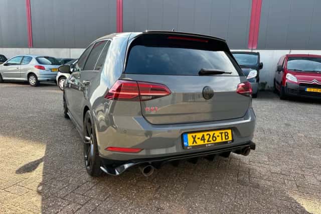 Volkswagen Golf (2019) thumbnail 2