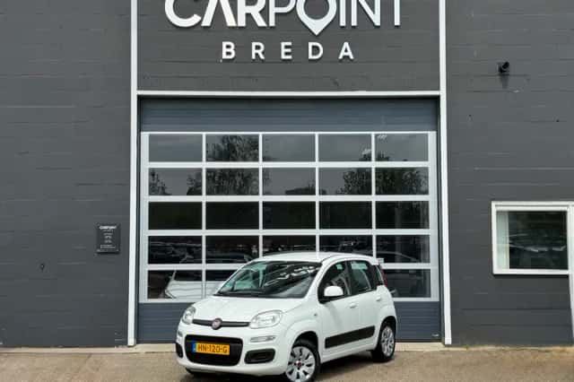 Fiat Panda (2015) thumbnail 3