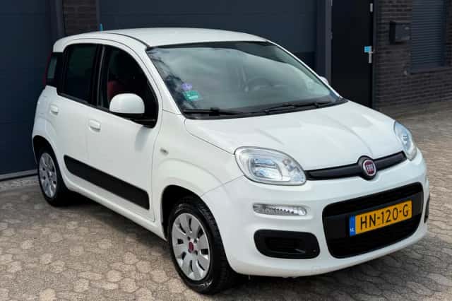 Fiat Panda (2015) thumbnail 6
